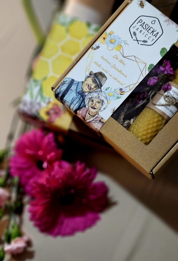 Zestaw miodek smakowy z świecą