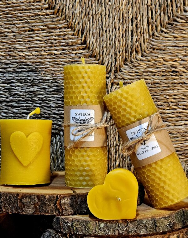 Świeca z węzy pszczelej