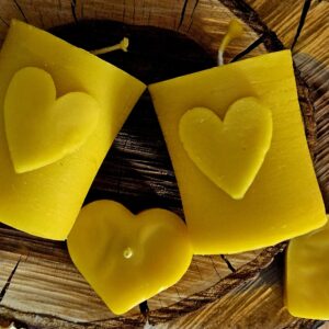 Świeca z węzy pszczelej