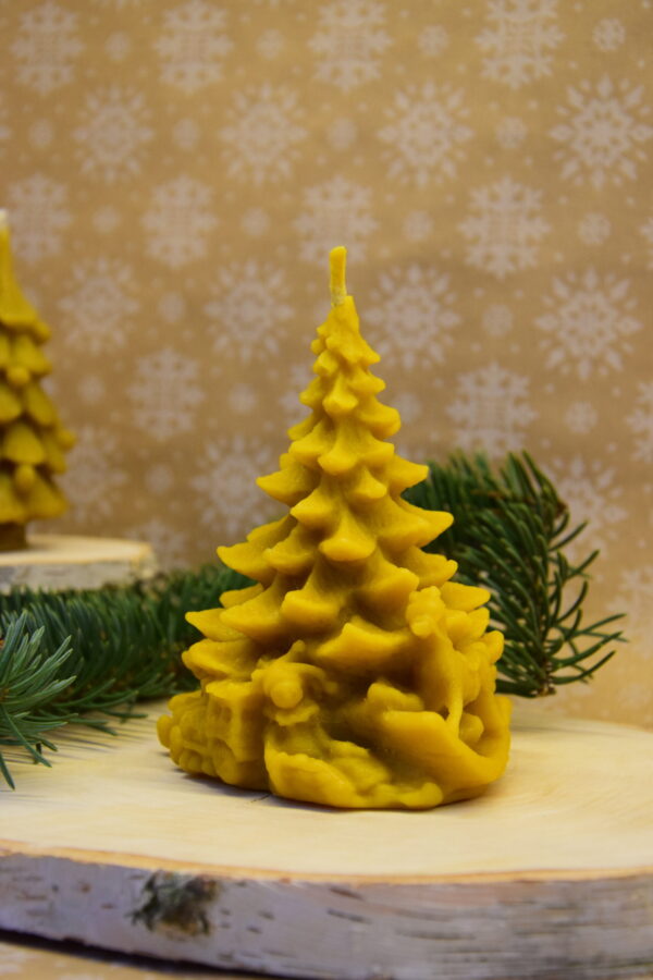 Świeca choinka z prezentami