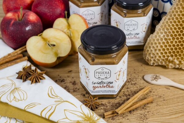Miód z jabłkiem i cynamonem