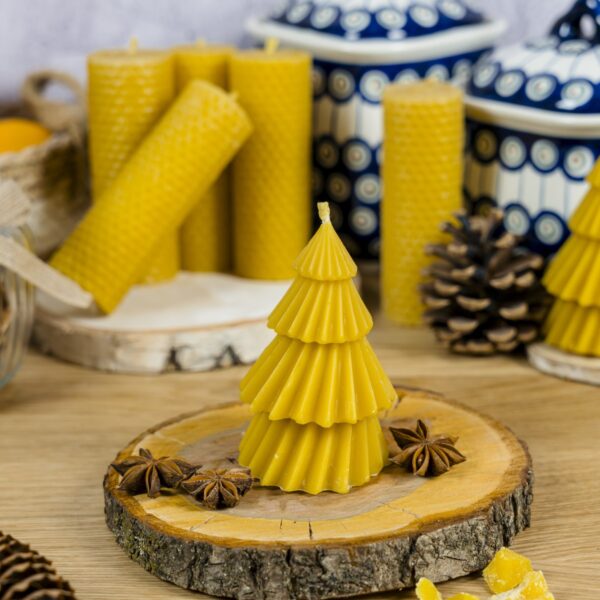 Świeca choinka plisowana