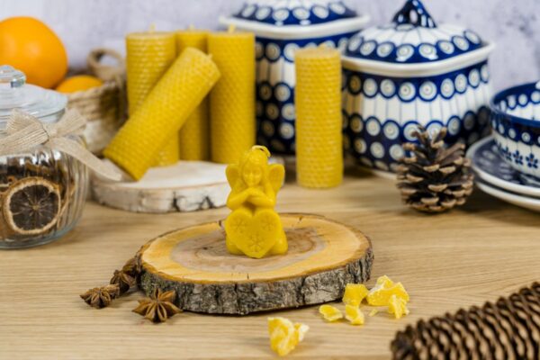 Świeca anioł z sercem